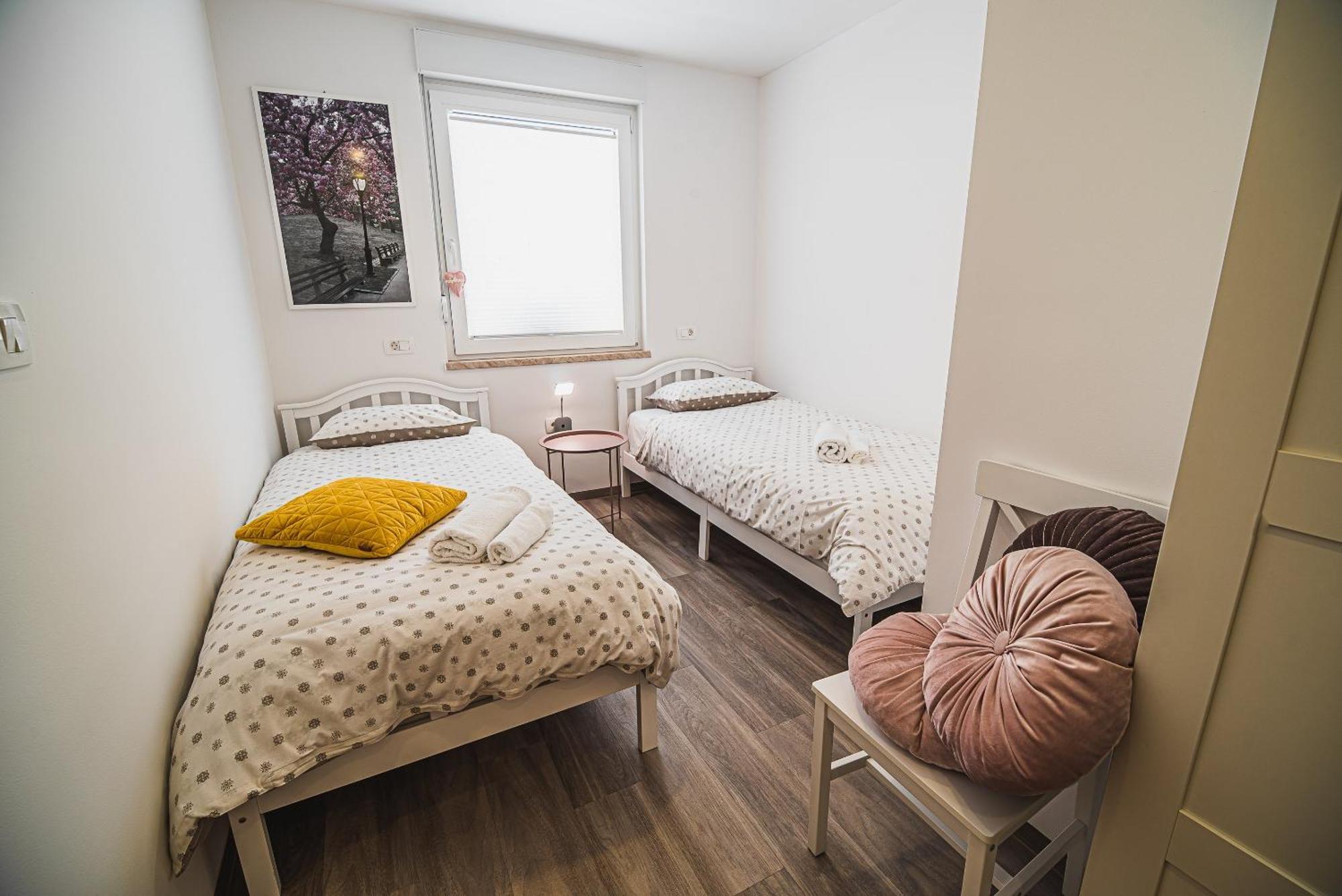 Gotar Apartment With Garden Kobarid Esterno foto