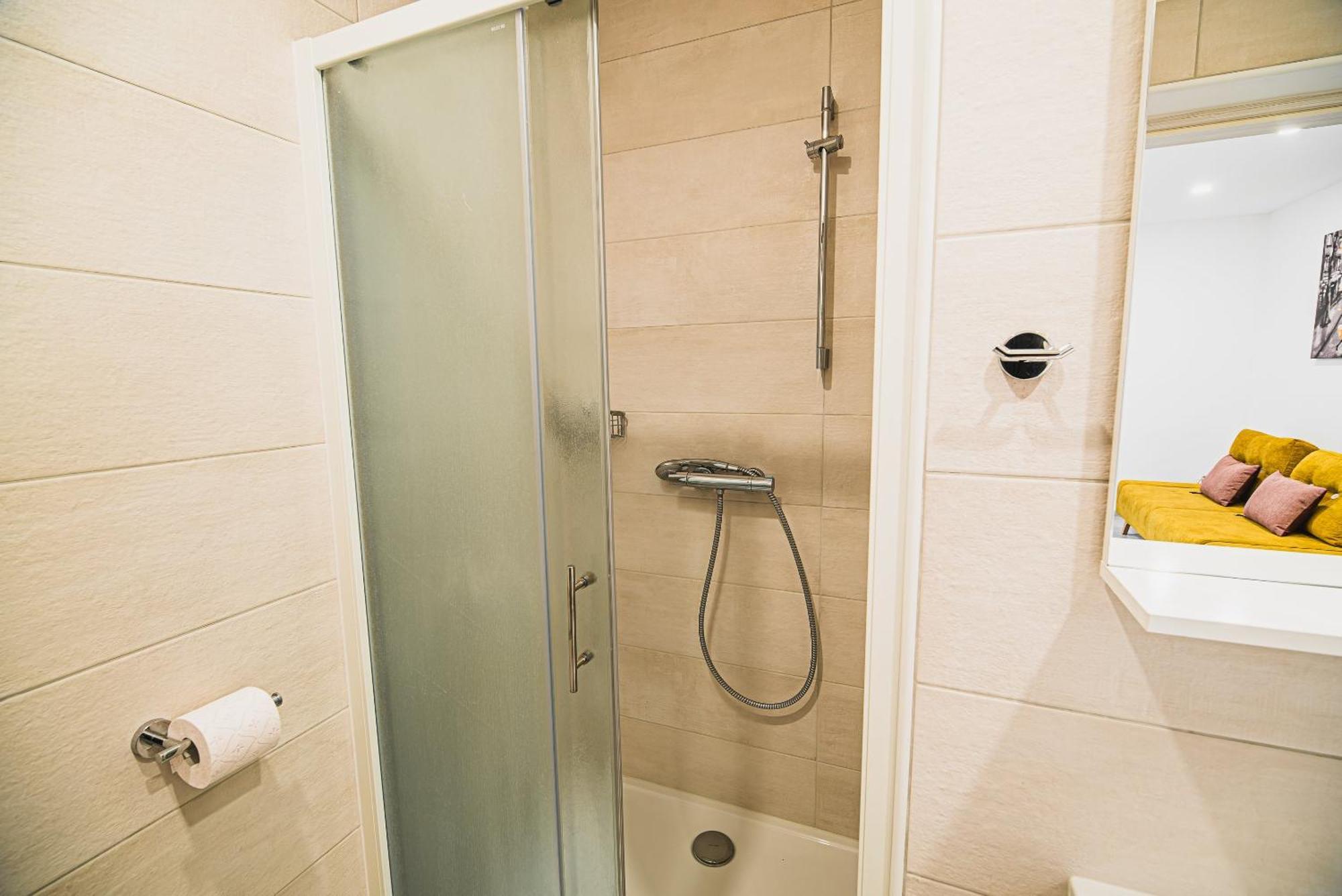 Gotar Apartment With Garden Kobarid Esterno foto