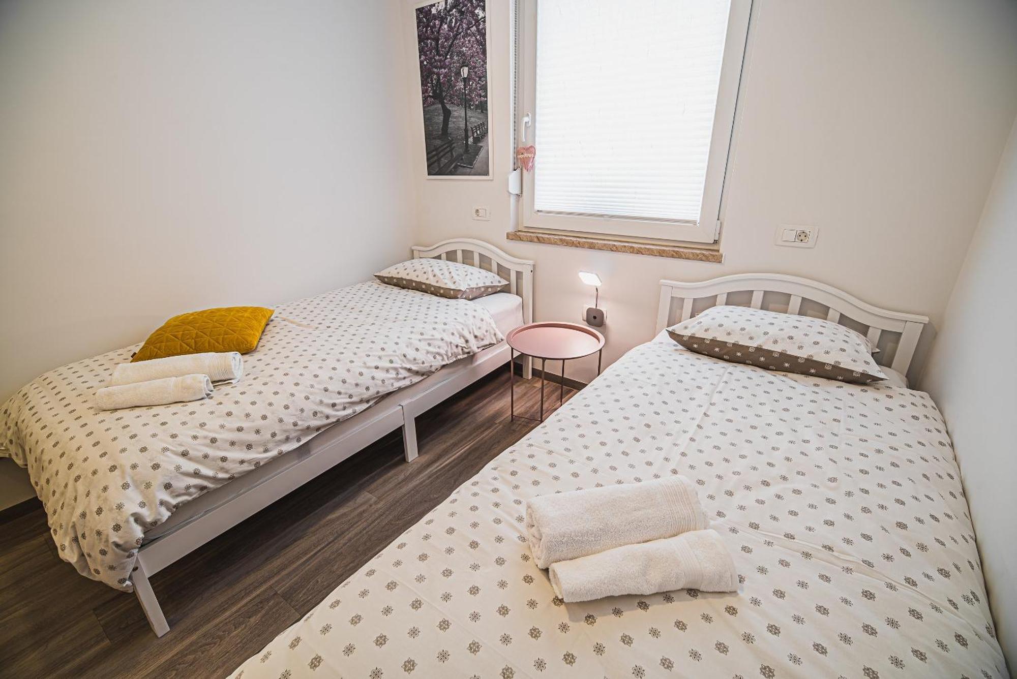 Gotar Apartment With Garden Kobarid Esterno foto